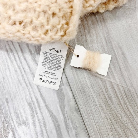 Aritzia Cream Knit Sweater - Picture 13 of 14